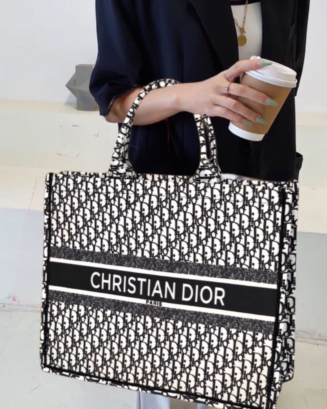 Doir Tote Bag