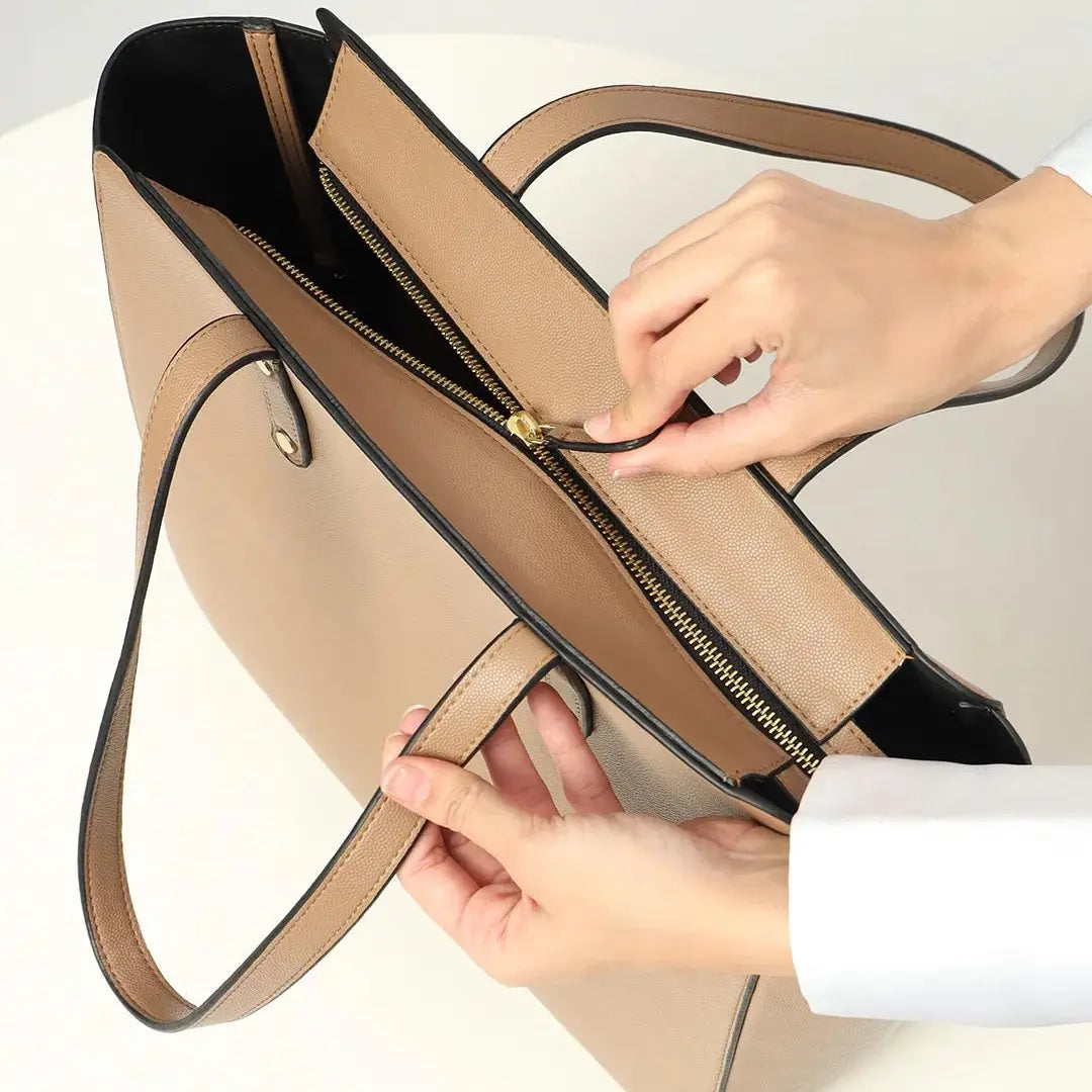 Beyond+ Tote with Zipper Beige